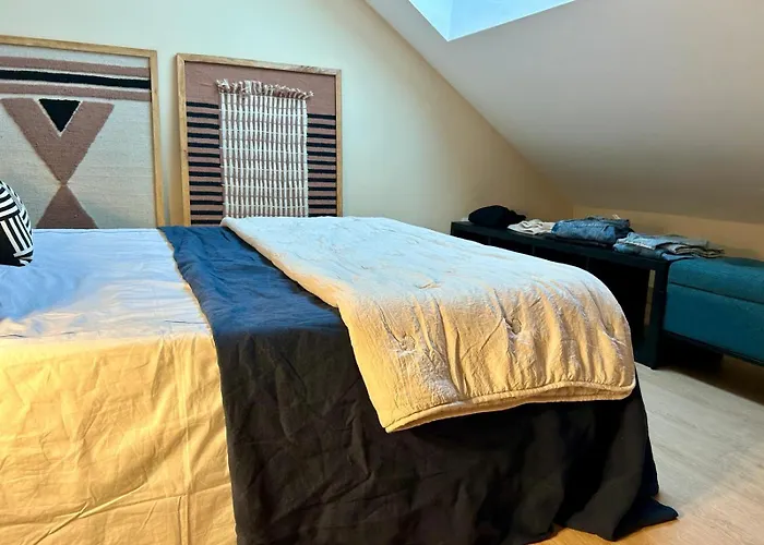 La Ventana Y El Ciervu Arenas De Cabrales